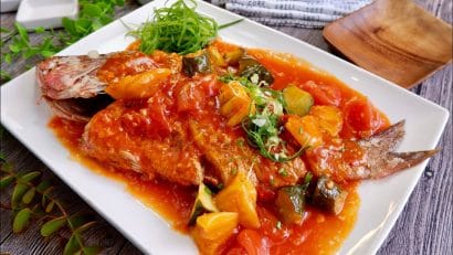 Whole fish with tomato sauce ( Promfet)